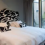 Maison Pavlov - Restaurant & - Bordeaux Bouscat Hotell 5*