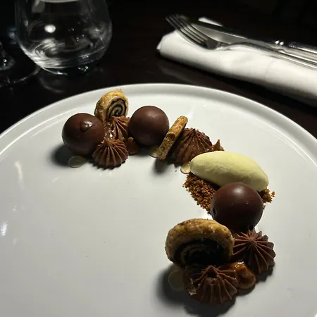 Maison Pavlov - Restaurant & - Bordeaux Bouscat Otel